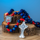 ROSARIO DE SAN CARLO ACUTIS CON CUENTAS DE MADERA AZULES DE 10 MM